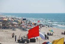 GAZA CELEBRATES AS ISRAELI CHILDREN HAVE THROATS SLIT