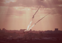 Gaza Terrorists Fire Rocket at Sderot rocket