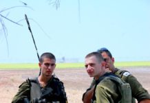 Two IDF Soldiers Lightly Injured in Rocket Attack, 17 Aug. 2010